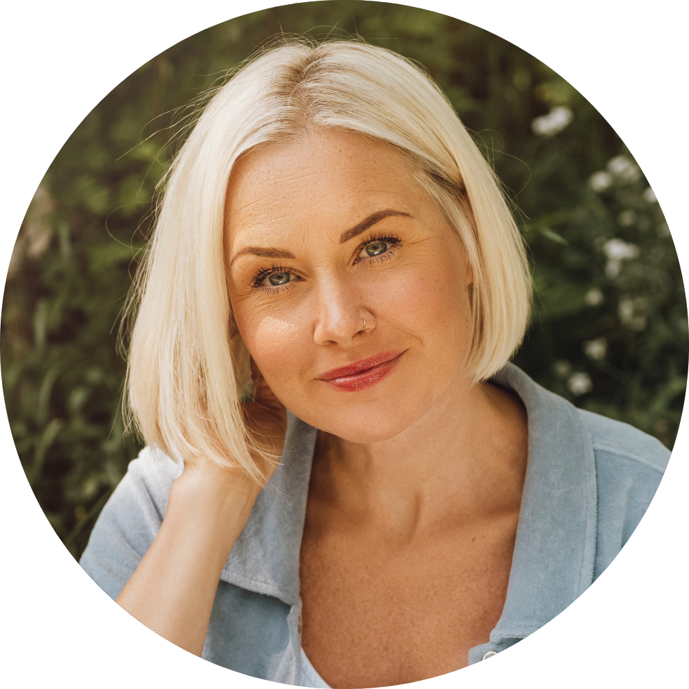 Image of middle aged woman to demonstrate a realistic Skinician customer